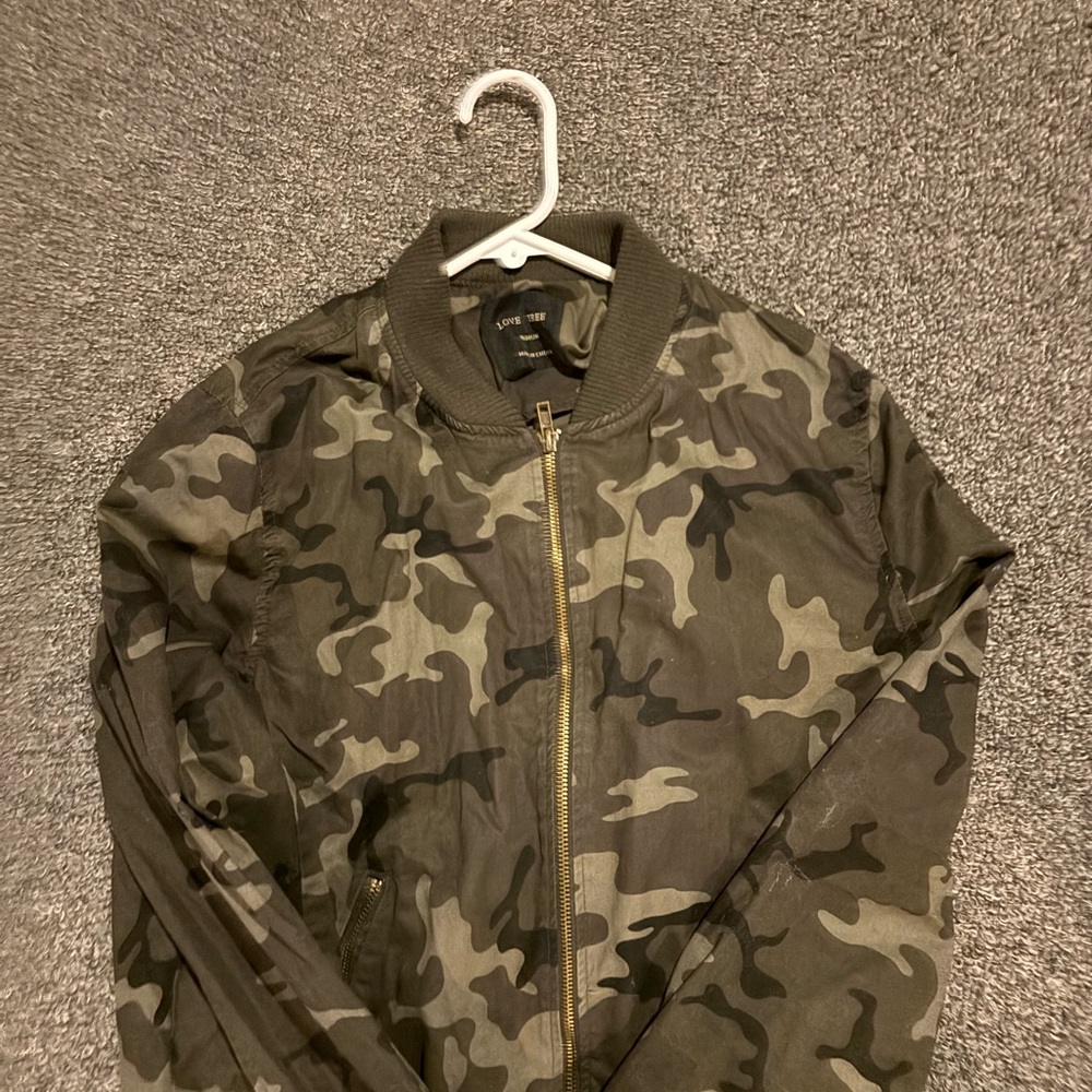 Love Tree Women’s Camo Bomber Jacket Zip Front Size Medium